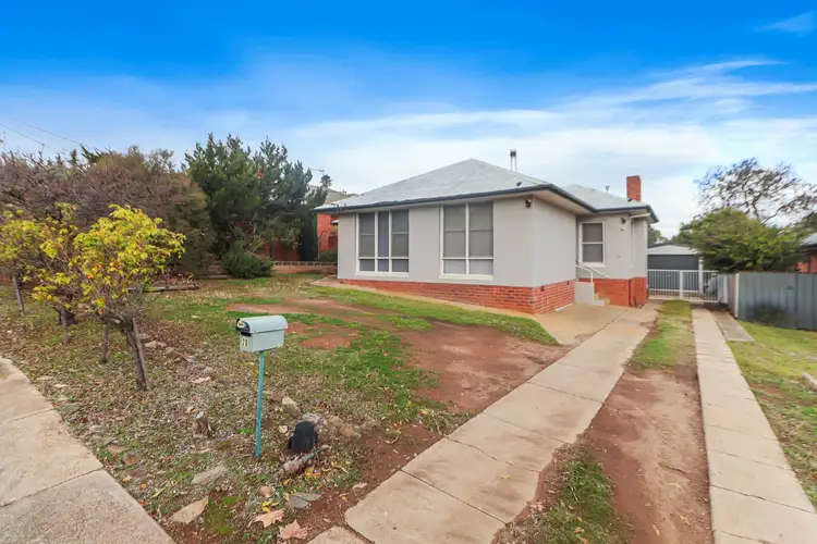 28 Fernleigh Road, Turvey Park NSW 2650