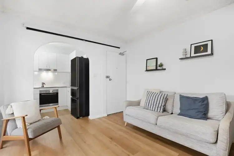 Third view of Homely apartment listing, 2/17 Stuart Street, Collaroy NSW 2097