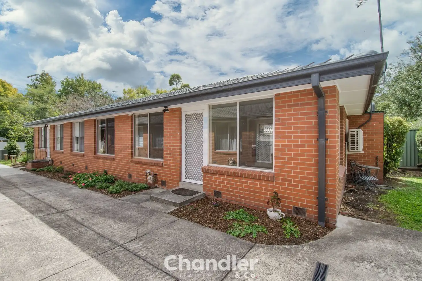 Main view of Homely unit listing, 2/39 Willow Road, Upper Ferntree Gully VIC 3156