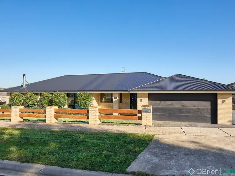 24 Bladen Street, Warragul VIC 3820