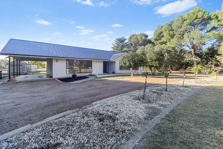 17 Kyeamba Avenue, Lake Albert NSW 2650