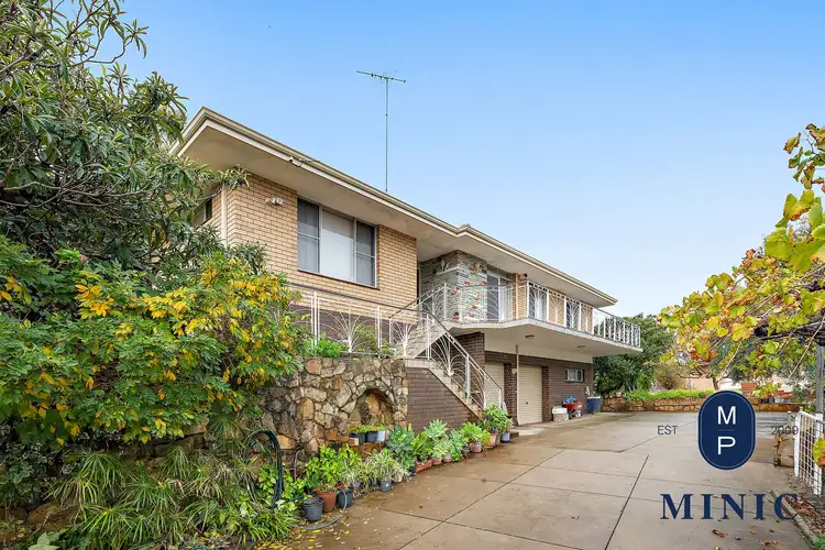 3 Derry Avenue, Mount Nasura WA 6112