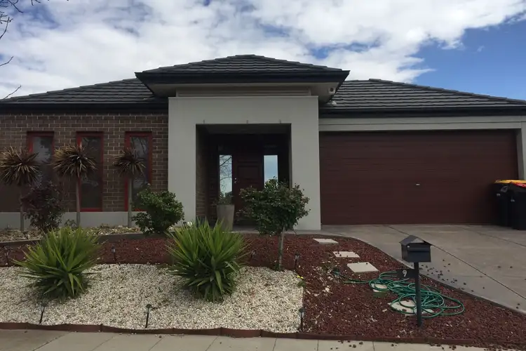 9 Weigall Close, Caroline Springs VIC 3023