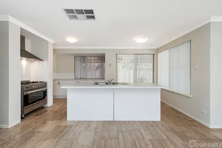 5 Cambey Mews, Parmelia WA 6167