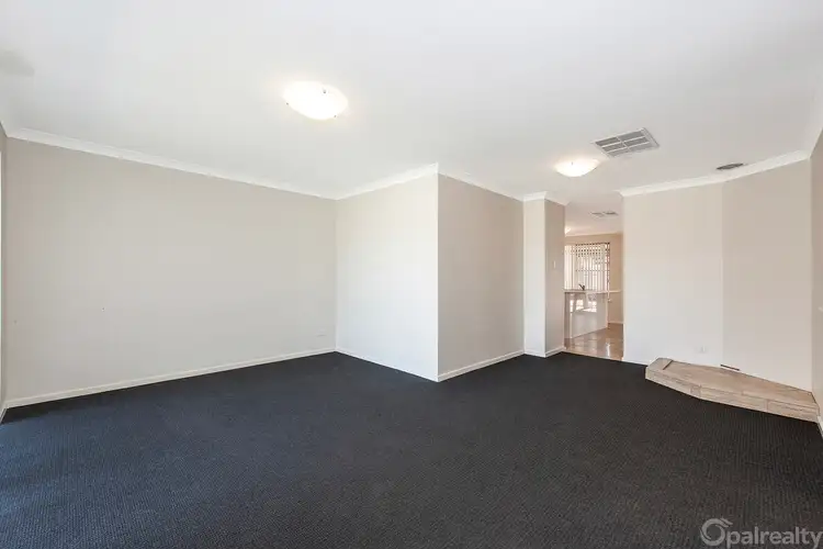 Fifth view of Homely house listing, 5 Cambey Mews, Parmelia WA 6167