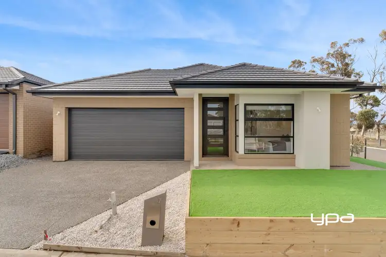 17 Vega Road, Sunbury VIC 3429