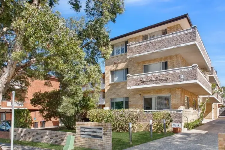 Fourth view of Homely apartment listing, 4/2 Lismore Avenue, Dee Why NSW 2099
