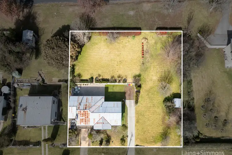 63w-65w Memorial Avenue, Walcha NSW 2354