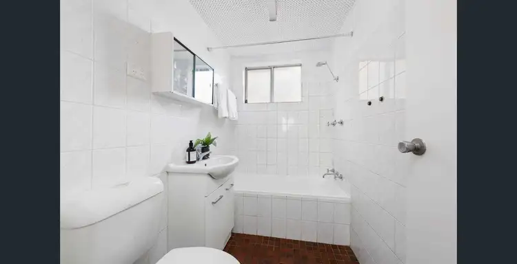 Fourth view of Homely apartment listing, 1/6 Grafton Crescent, Dee Why NSW 2099
