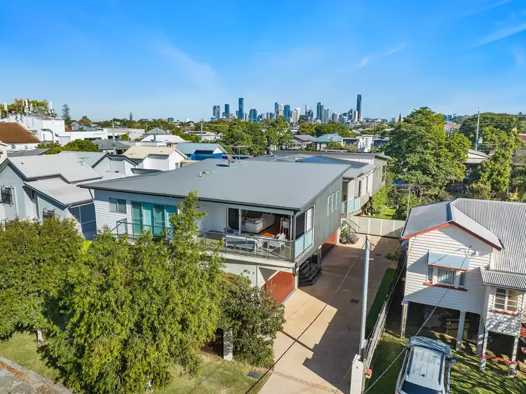 19B Park Street, Hawthorne QLD 4171