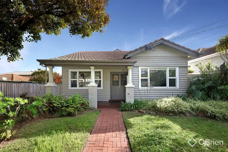 1 Hall Street, Mckinnon VIC 3204