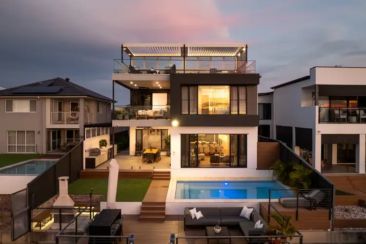 85 Quay Circuit, Newport QLD 4020