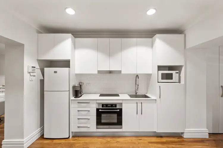 Fourth view of Homely apartment listing, 1/6-8 Rockwall Crescent, Potts Point NSW 2011