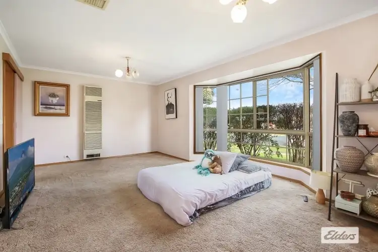 Fifth view of Homely house listing, 1/30 Kyle Court, West Wodonga VIC 3690