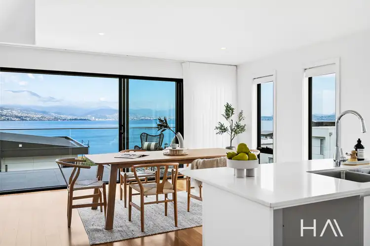 2/1 Starboard Road, Tranmere TAS 7018