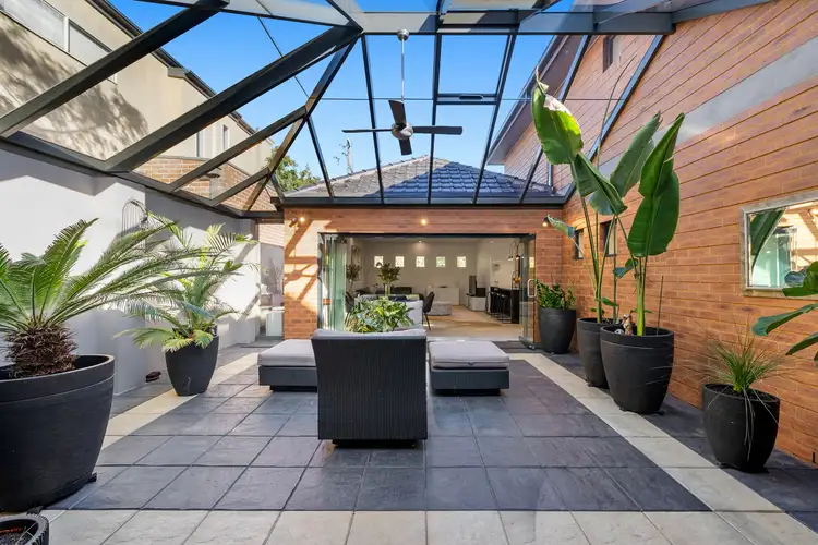 2/1 Ascot Street, Ascot Vale VIC 3032