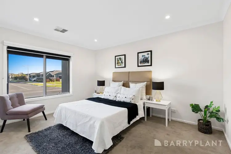 Fifth view of Homely house listing, 100 Hummingbird Boulevard, Tarneit VIC 3029