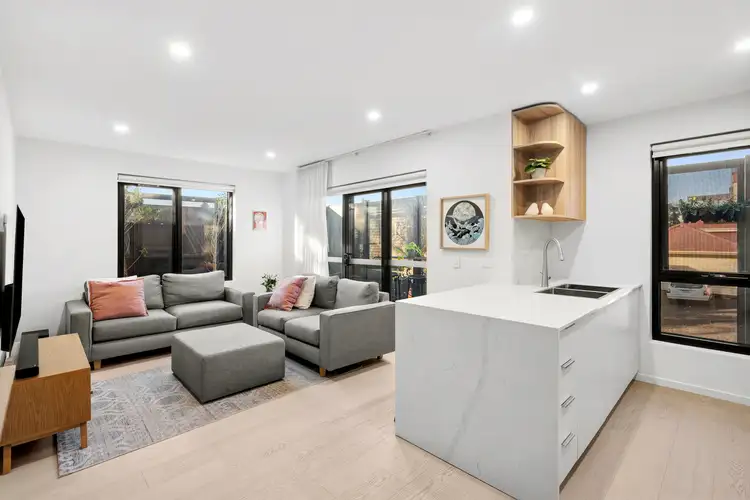 2 GF/16 McNicol Street, Geelong West VIC 3218