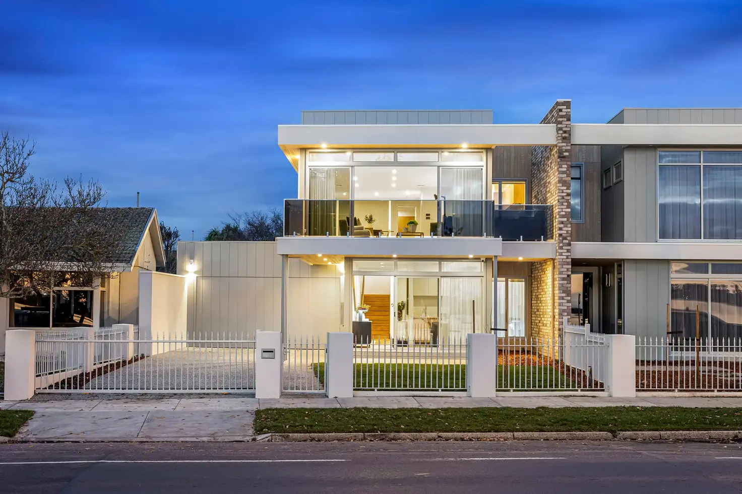 Main view of Homely townhouse listing, 202 Wendouree Parade, Lake Wendouree VIC 3350