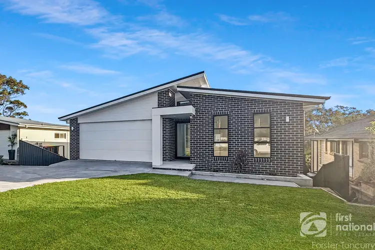 Main view of Homely semi-detached listing, 1/9 Timbertop Avenue, Forster NSW 2428