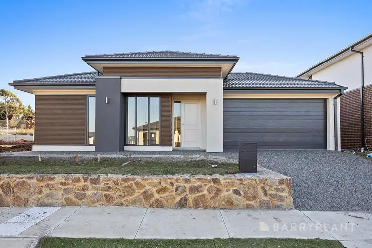 18 Native Ridge, Pakenham VIC 3810