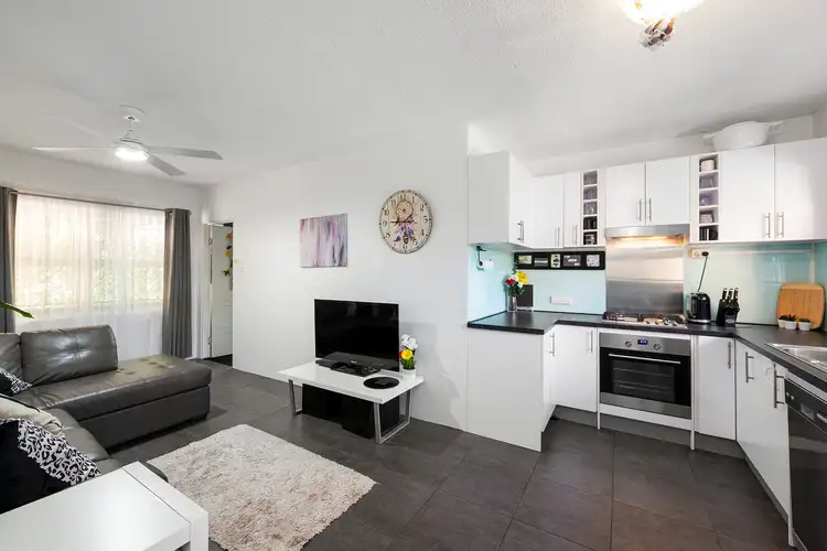 Main view of Homely unit listing, 5/37 Dansie Street, Greenslopes QLD 4120