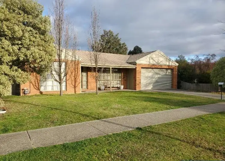 3 Sunny Park Close, Gisborne VIC 3437
