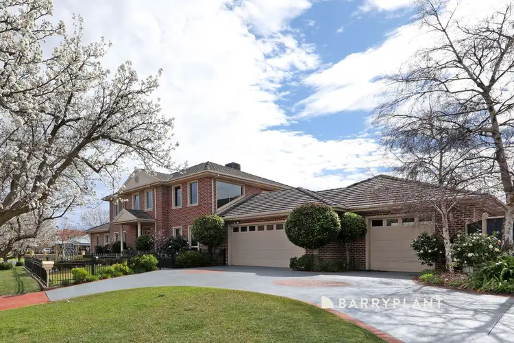 8 Grange Drive, Lysterfield VIC 3156