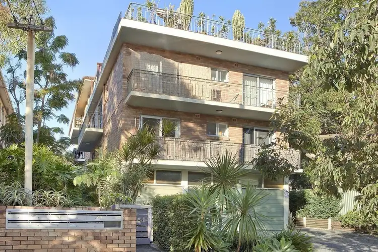 Second view of Homely apartment listing, 3/6 Holborn Avenue, Dee Why NSW 2099