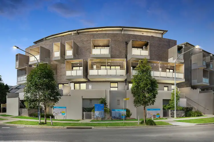 8/1 Glenmore Ridge Drive, Glenmore Park NSW 2745
