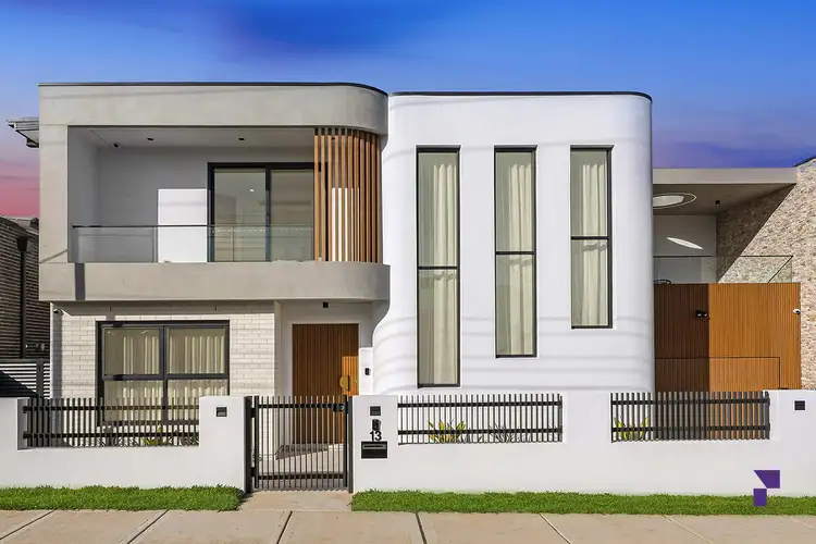 13 Flinders Road, Georges Hall NSW 2198