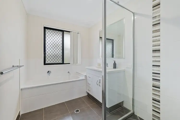 Sixth view of Homely house listing, 6 Costello Court, Emerald QLD 4720
