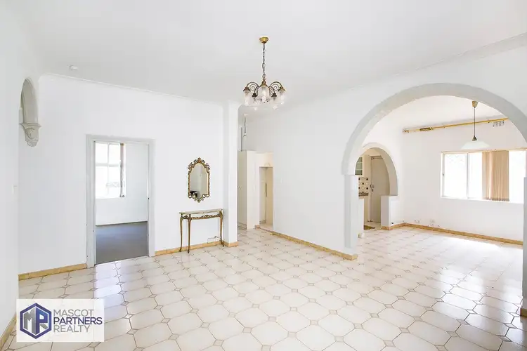 5 Robey Street, Mascot NSW 2020