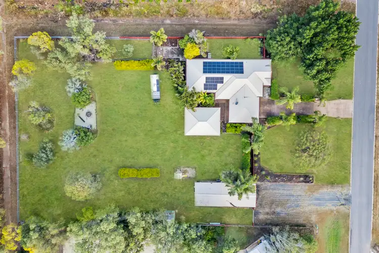 10 Coaker Drive, Emerald QLD 4720