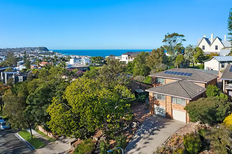 90 Rowan Crescent, Merewether NSW 2291