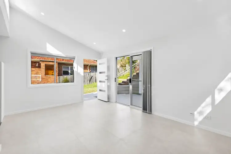 109A Campbell Parade, Manly Vale NSW 2093