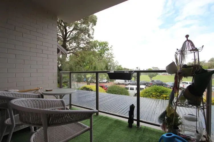13/4 Comer Street, Como WA 6152