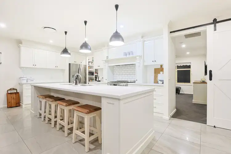 Fifth view of Homely house listing, 2 Verdi Boulevard, Irymple VIC 3498