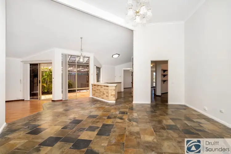 Fifth view of Homely house listing, 10 Calypso Retreat, Ocean Reef WA 6027