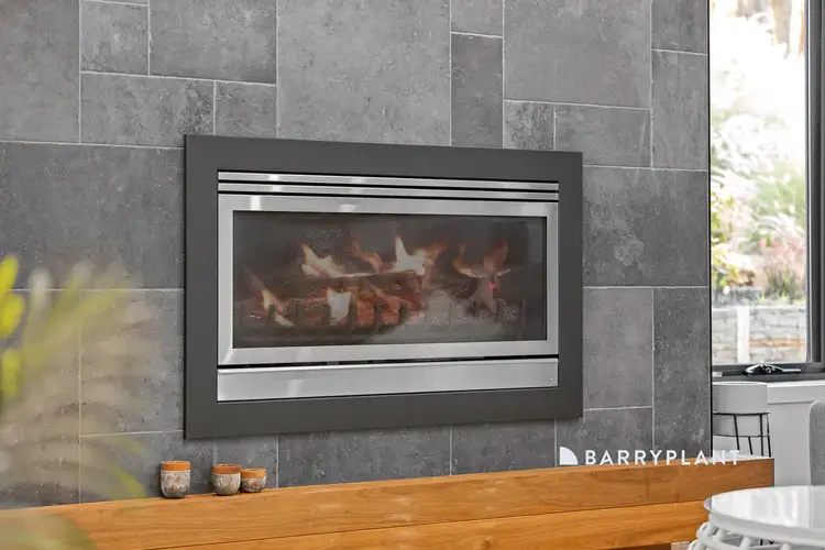 Fifth view of Homely house listing, 18 Settlers Rise, Drouin VIC 3818