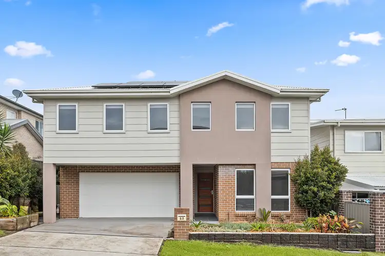17 Abbey Street, Kembla Grange NSW 2526