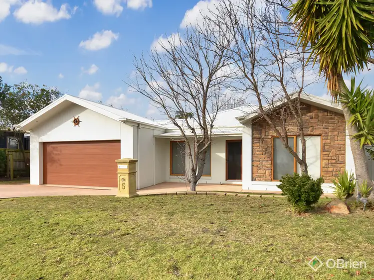5 Schooner Terrace, Paynesville VIC 3880