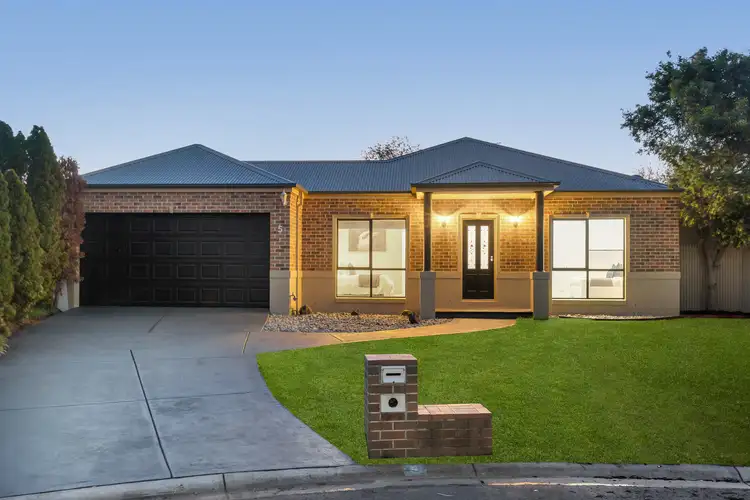 5 Bemm Court, Werribee VIC 3030