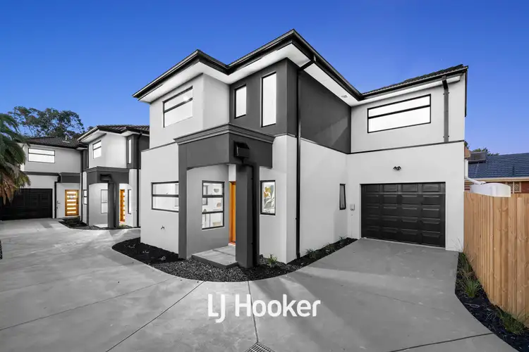 2/56 Green Vally Crescent, Hampton Park VIC 3976