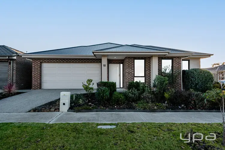 10 Gamesley Avenue