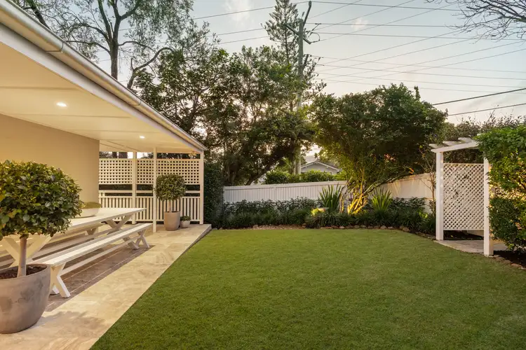 1 Lentara Street, Kenmore QLD 4069