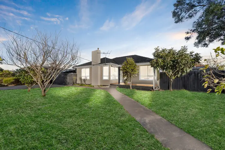 16 Ireland Road, Clayton South VIC 3169