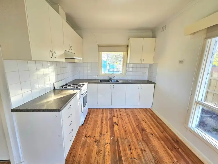 7 Rosebank Avenue, Clayton South VIC 3169