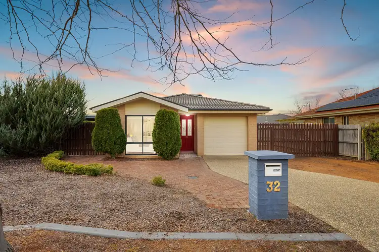 32 Wellesley Street, Amaroo ACT 2914