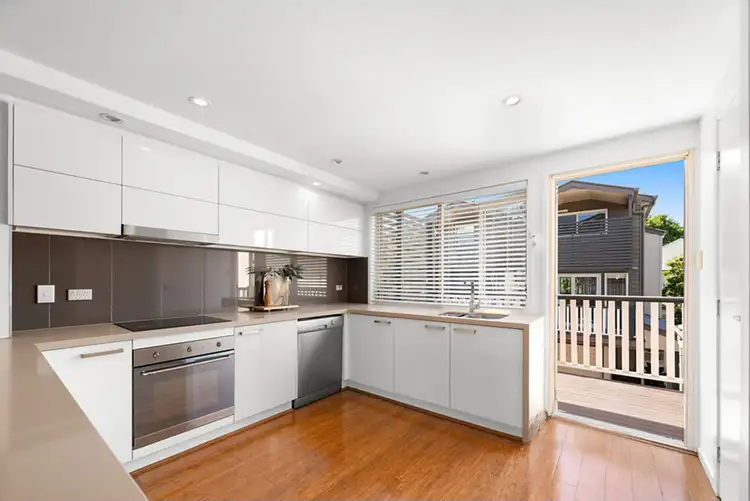Third view of Homely apartment listing, 5/23 Elliot Street, Kangaroo Point QLD 4169